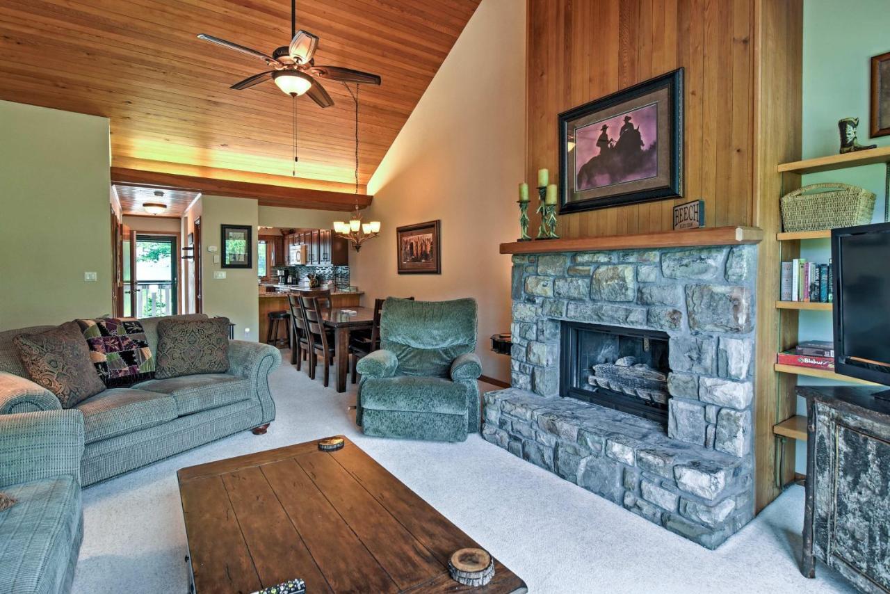 Beech Mountain Condo With Balcony, Walk To Resort! Luaran gambar